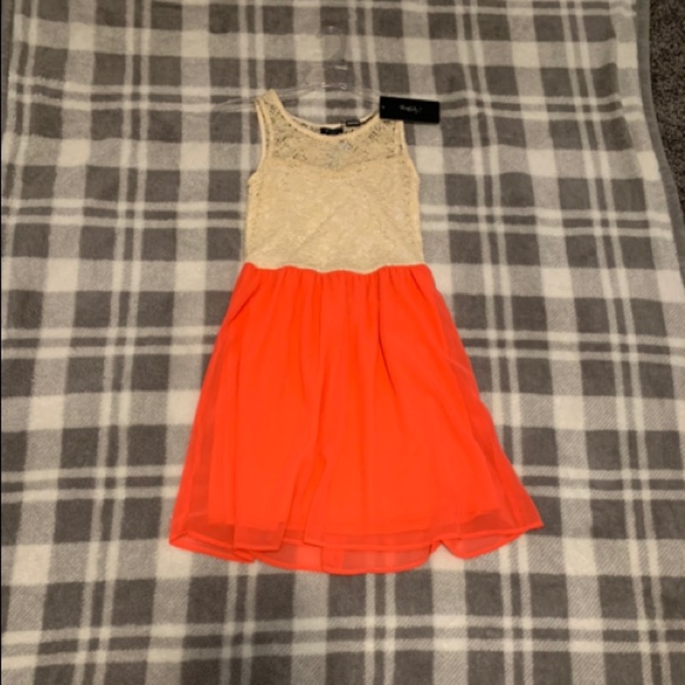 Lace dress